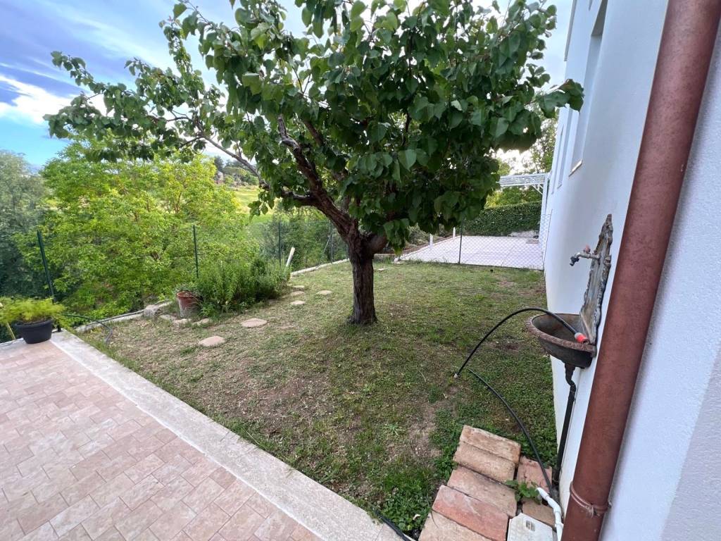 Appartamento a Jesi in Viale del Lavoro - Foto 2