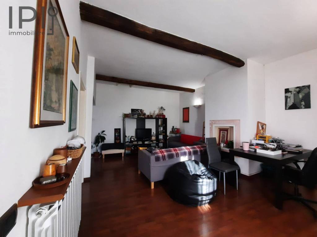 Appartamento a Cairo montenotte in piazza della vittoria - Foto 2