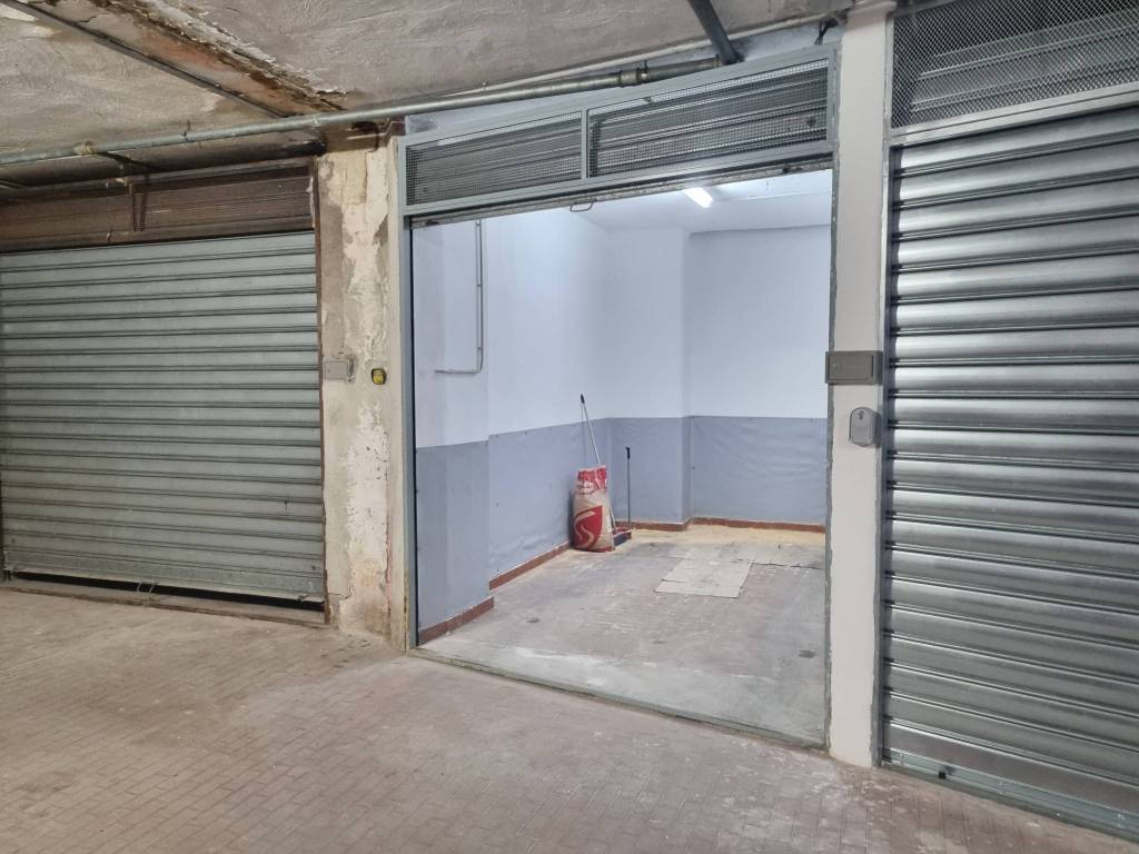 Box / garage a Avellino in Viale Italia, 53 - Foto 4