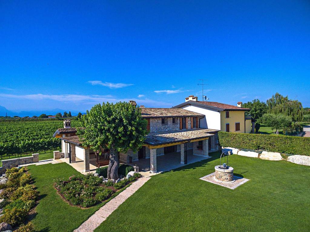 Villa a Peschiera del garda in Strada Massoni, 4 - Foto 2