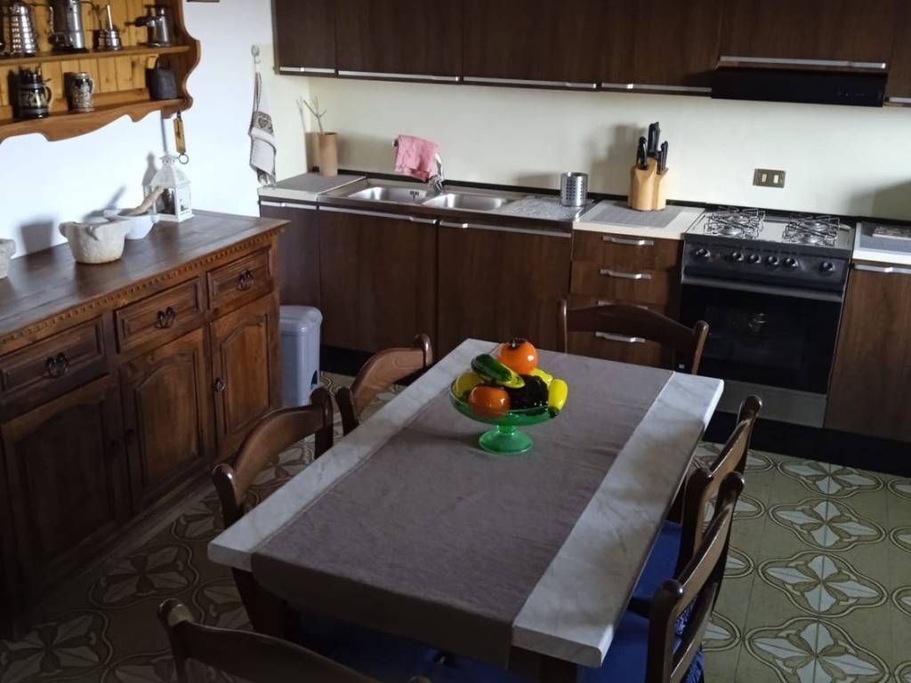 Villa a Roccamandolfi in Via Gioco S.N.C. - Foto 4
