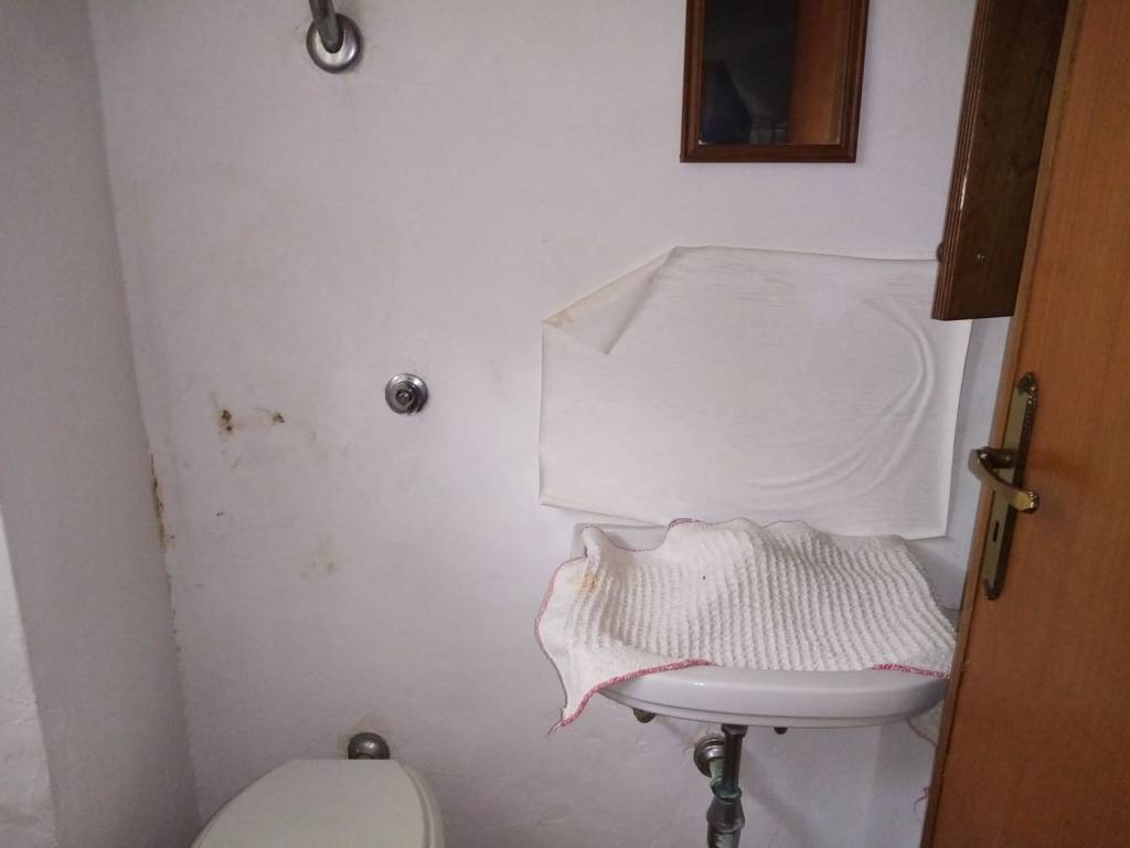 Villa a Roccamandolfi in Via Roma S.N.C. - Foto 4