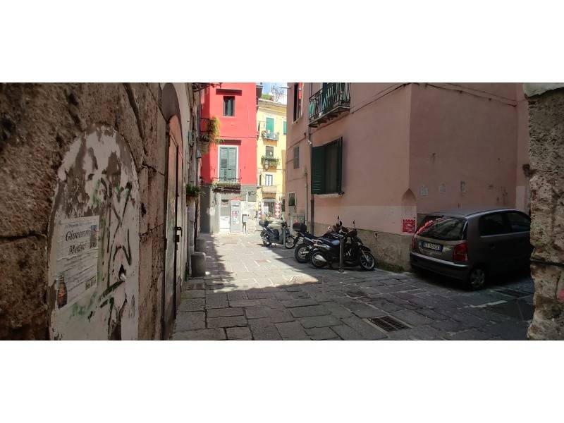 Immobile a Salerno in Vicoletto Santa Sofia - Foto 5