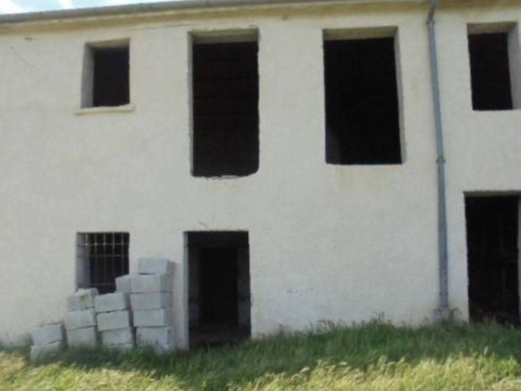 Villa a Bagnoli del trigno in Via Trignina S.N.C. - Foto 5