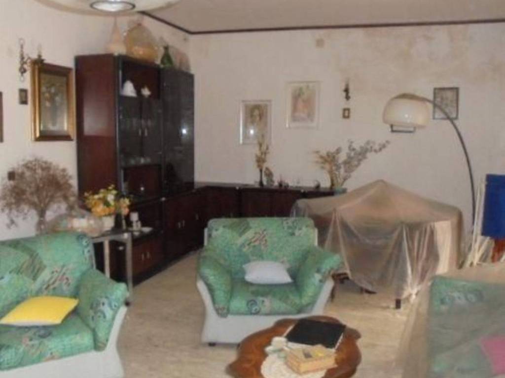 Villa a Santa maria del molise in Via Xxv Settembre, 43 - Foto 4