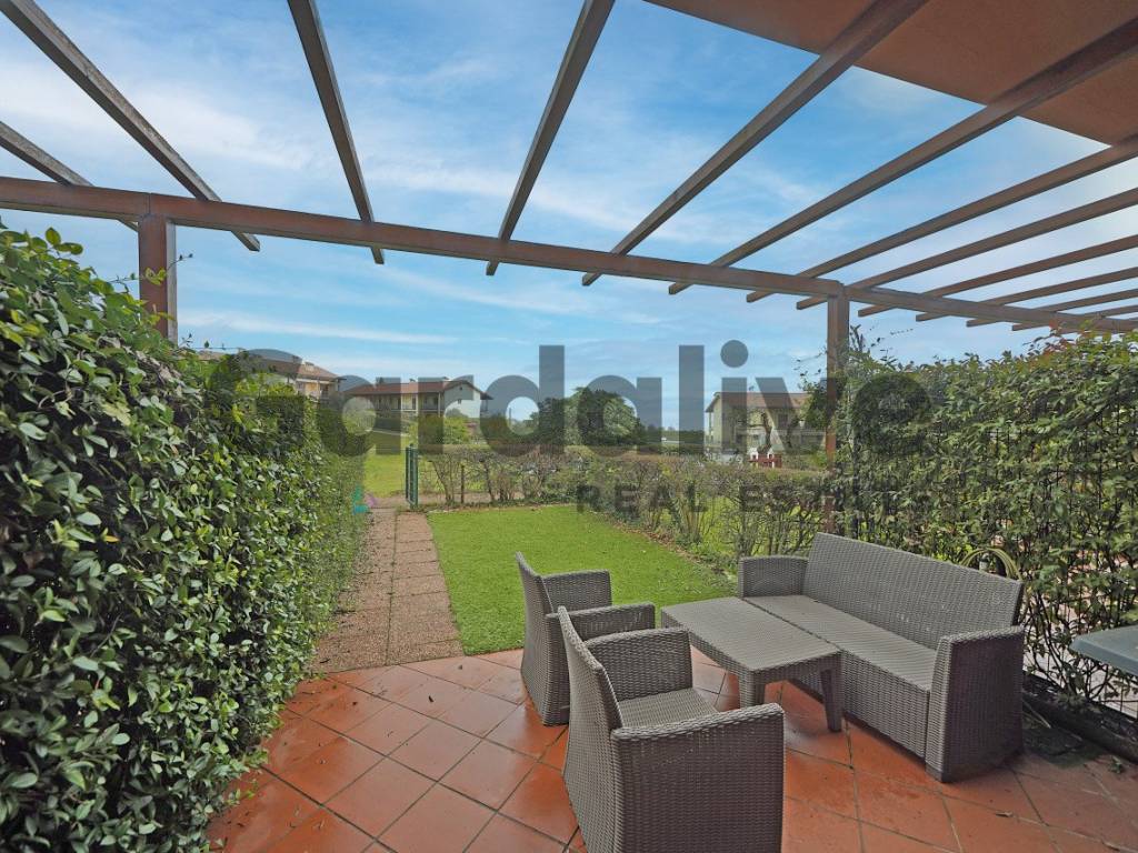 Appartamento a Puegnago sul garda in Via Borgo Alto - Foto 2