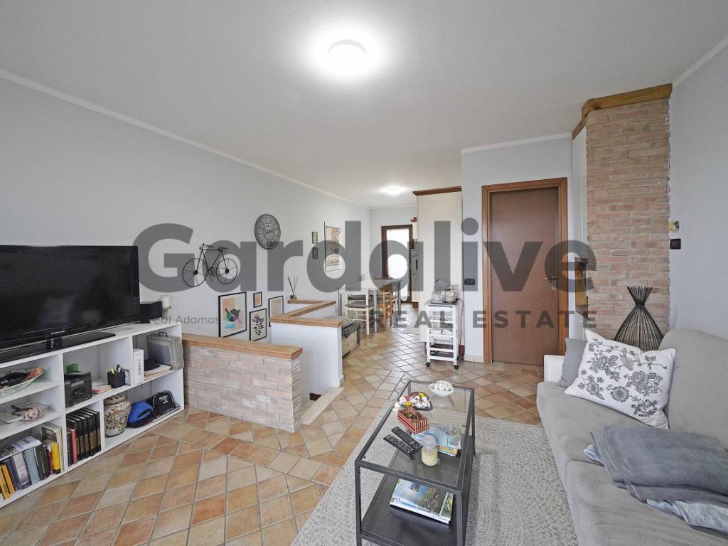 Appartamento a Puegnago sul garda in Via Borgo Alto - Foto 3