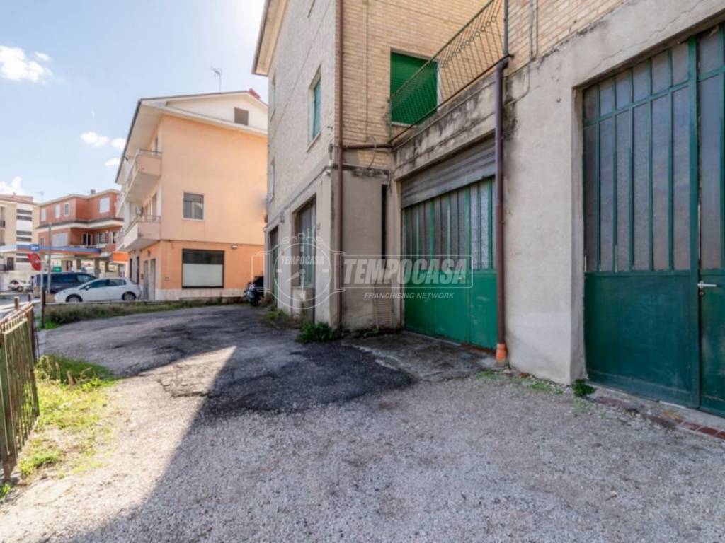 Immobile a Monte san giusto in Via Purità - Foto 3