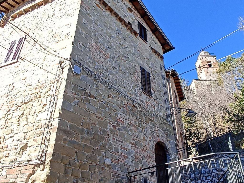 Villa a Montefortino in Via Tiratori S.N.C. - Foto 5