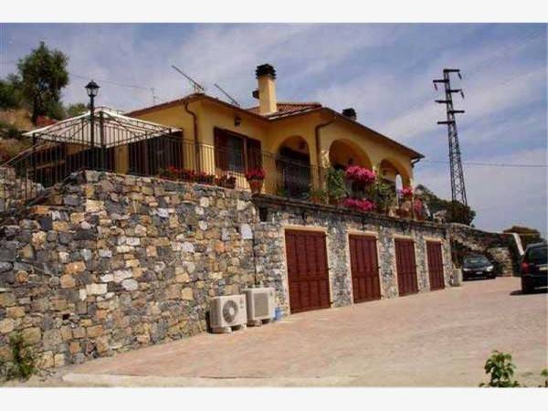 Villa a Cipressa in Strada Provinciale 77 - Foto 2