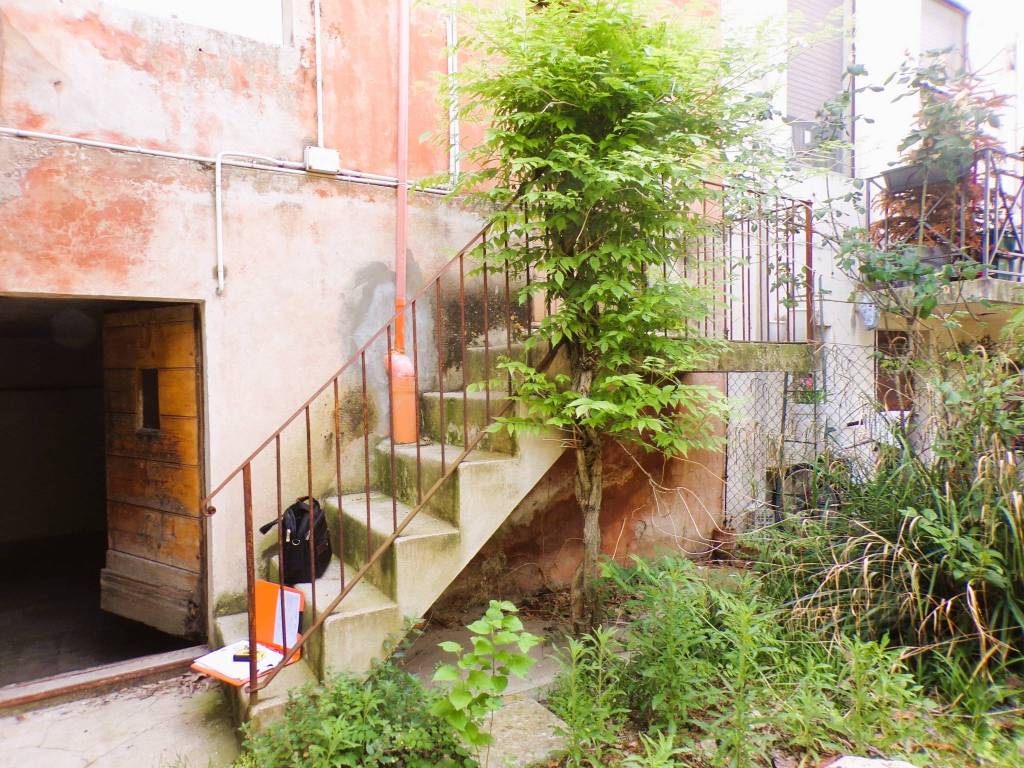 Villa a Chiaravalle in Via Fratelli Cairoli, 20 - Foto 3