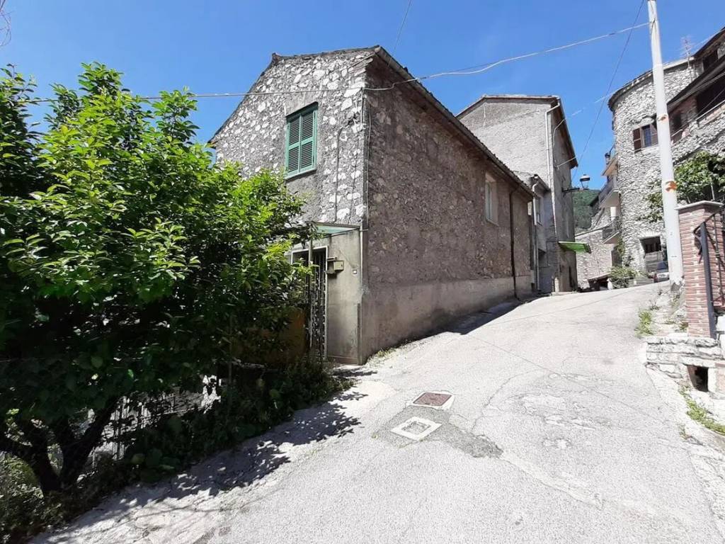 Appartamento a Piglio in Strada Regionale 155 S.N.C. - Foto 2