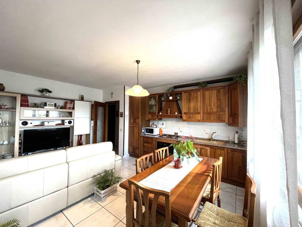 Appartamento a Porto viro in Via Argine Po, 159 - Foto 2
