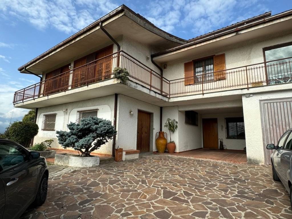 Villa a Frosinone in Via Ceccano, 90 - Foto 2