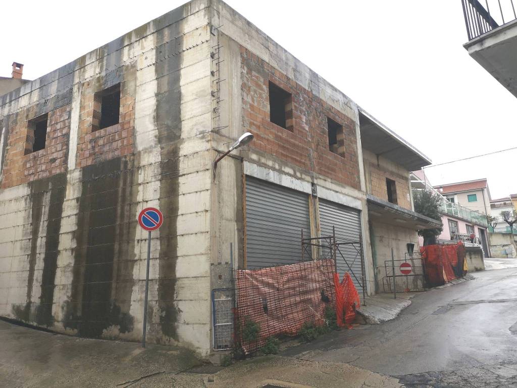 Casa indipendente a Montenero di bisaccia in Via Palermo - Foto 2