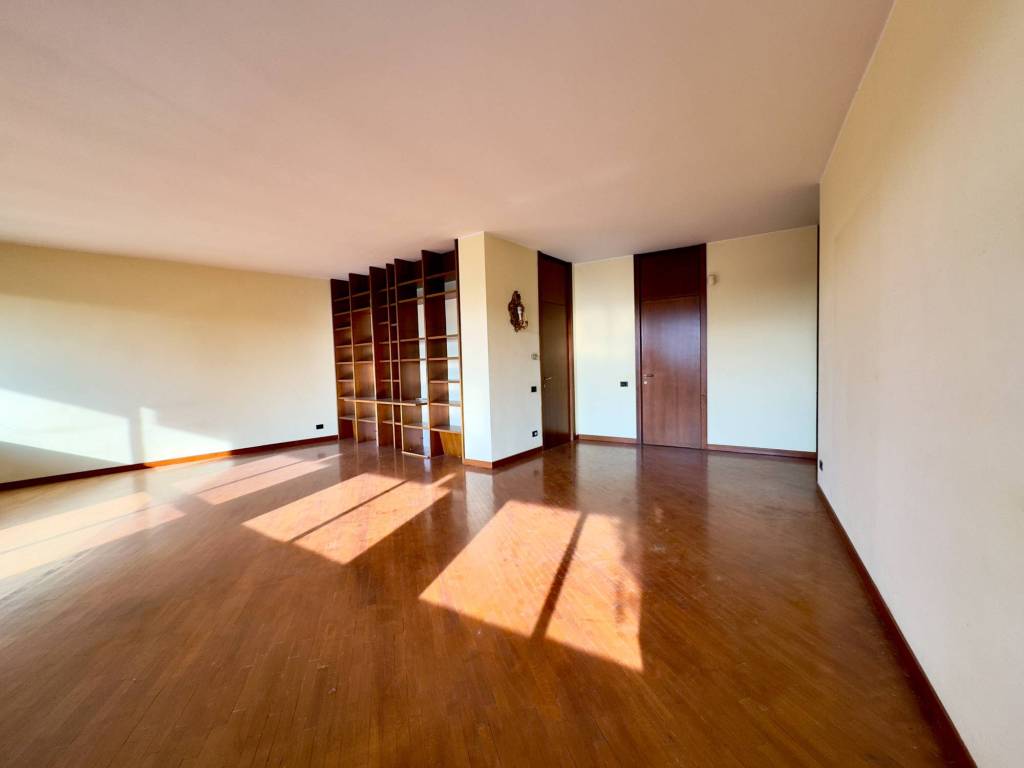 Appartamento a Novara in Rotonda Massimo D'Azeglio, 3 - Foto 3