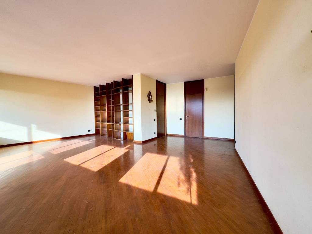 Appartamento a Novara in Rotonda Massimo D'Azeglio, 3 - Foto 4