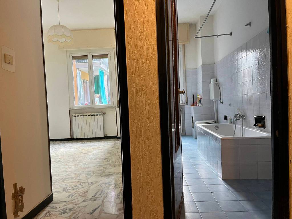Appartamento a Spotorno in Via Giuseppe Verdi, 5 - Foto 3