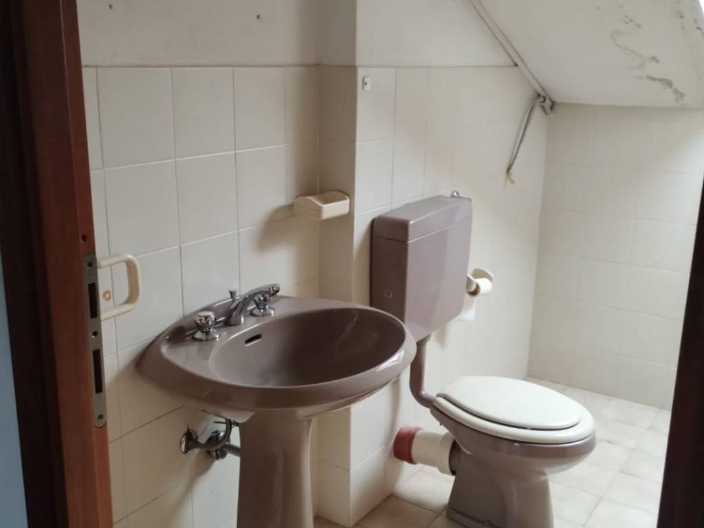 Attico / mansarda a Vercelli in Via Giuseppe Chicco, 10 - Foto 4