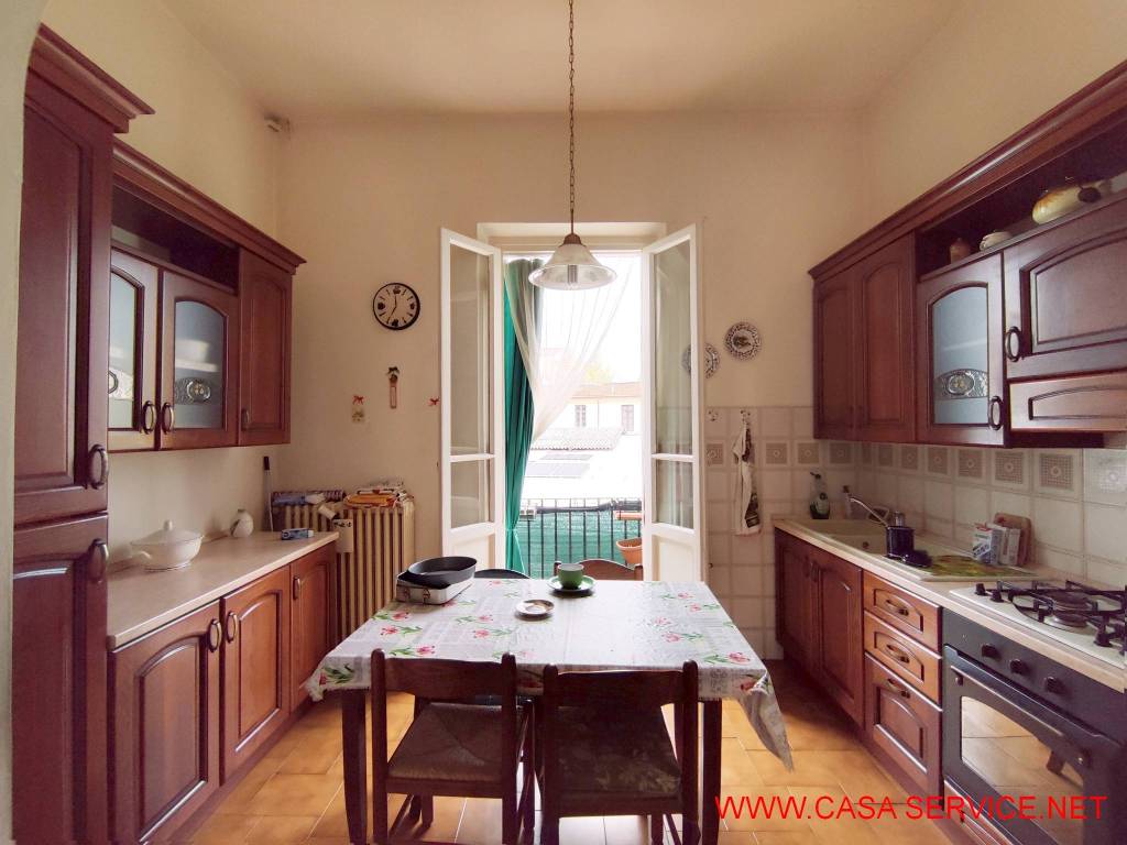 Casa indipendente a Montevarchi in Via Ammiraglio Burzagli - Foto 2