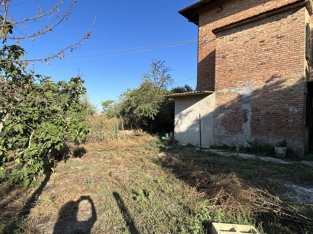 Rustico / casale a Castiglione del lago in Via della Vittoria - Foto 4