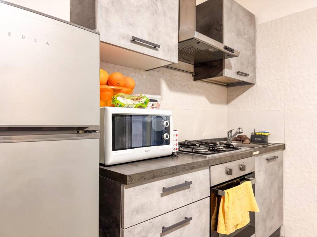 Appartamento a Bari in VIA CASTROMEDIANO, 75 - Foto 3