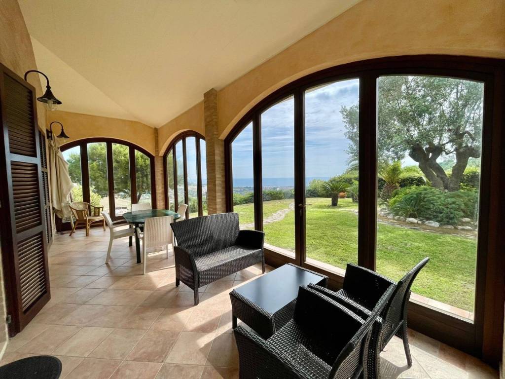 Villa a Acquaviva picena in CONCA DEGLI ULIVI - Foto 2