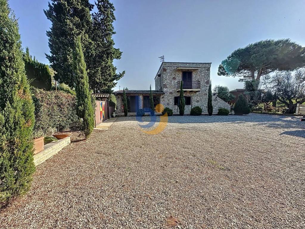 Villa a Tarquinia in Strada Provinciale Litoranea - Foto 5
