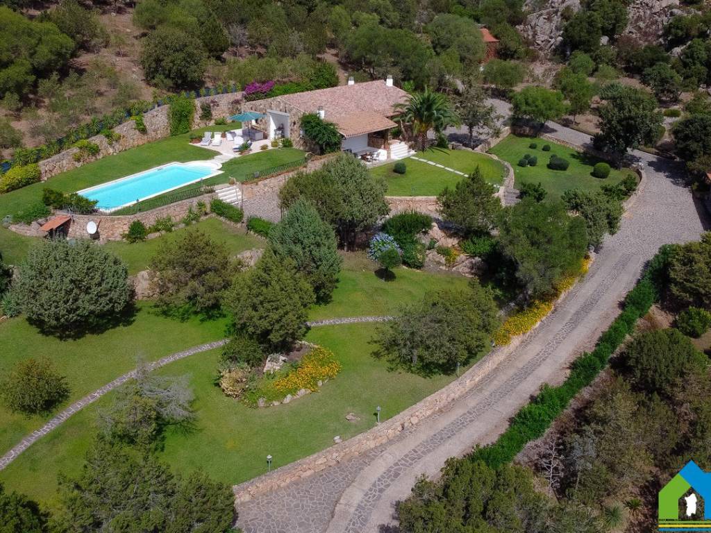 Villa a Arzachena in Strada Provinciale Arzachena-Porto Cervo - Foto 3