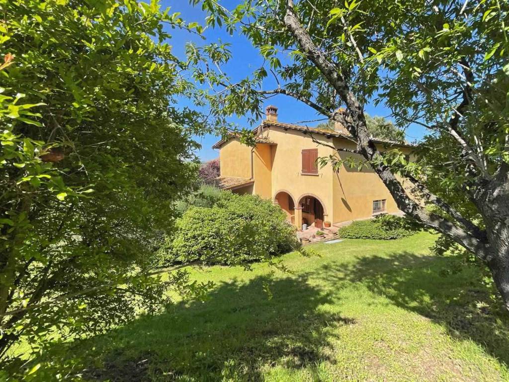 Rustico / casale a Foiano della chiana in Piazza Camillo Benso di Cavour, 5 - Foto 4