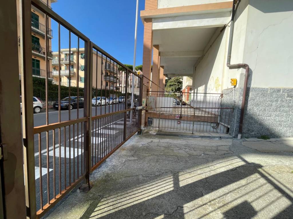 Box / garage a Imperia in Via Gian Francesco De Marchi - Foto 3