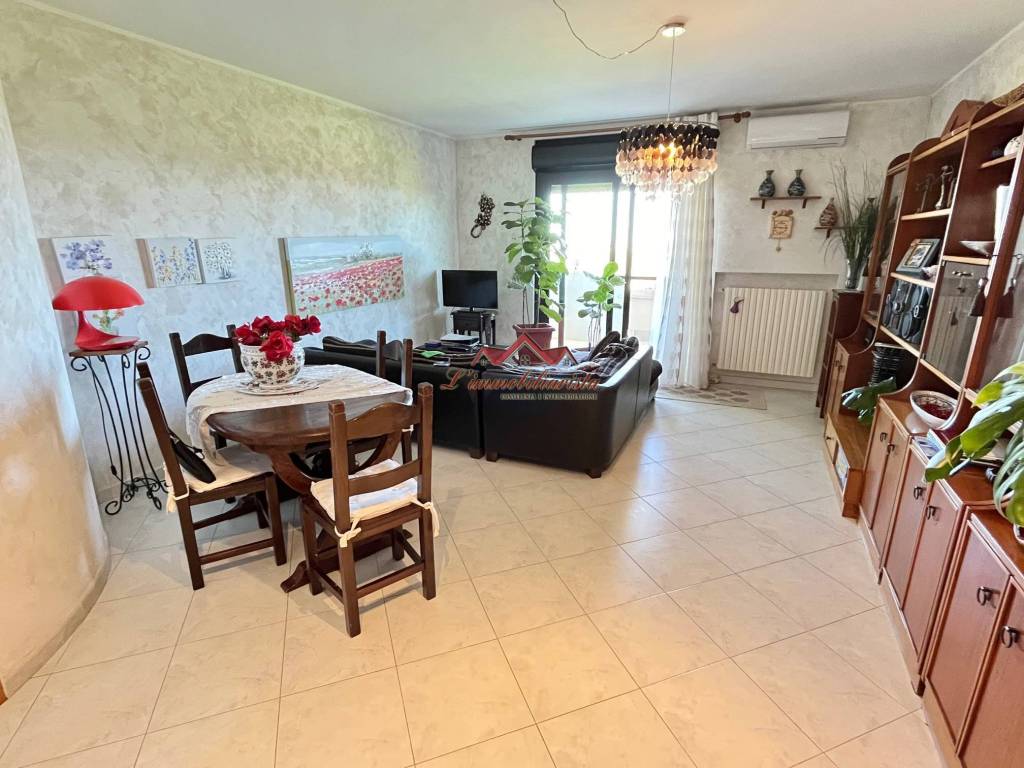 Appartamento a Valenzano in Via Giovanni Laterza - Foto 4