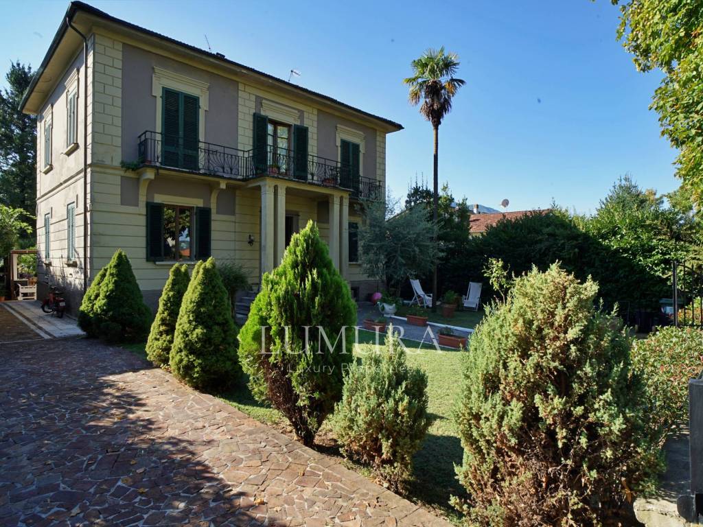 Villa a Barga in Via 25 Aprile - Foto 2