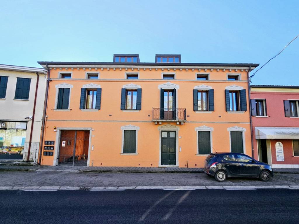 Appartamento a Montagnana in VIA BORGO ENIANO - Foto 2