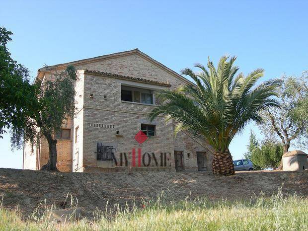 Rustico / casale a Monsampolo del tronto in Contrada San Francesco - Foto 3