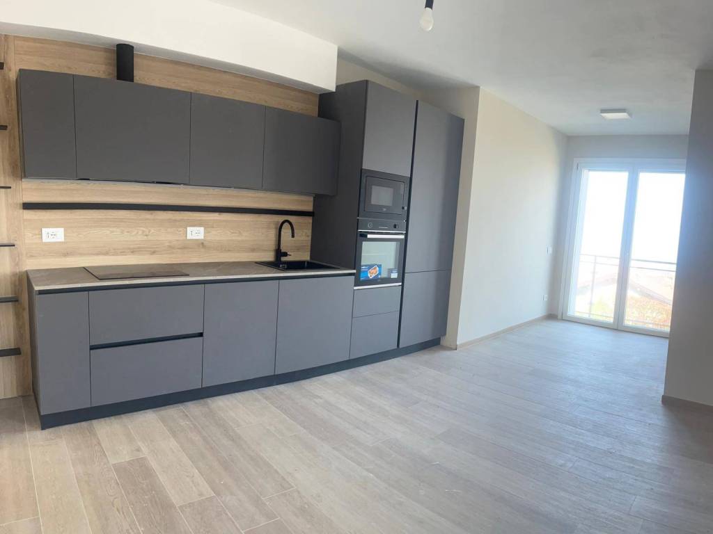 Appartamento a Stresa in Via Mottarone - Foto 2