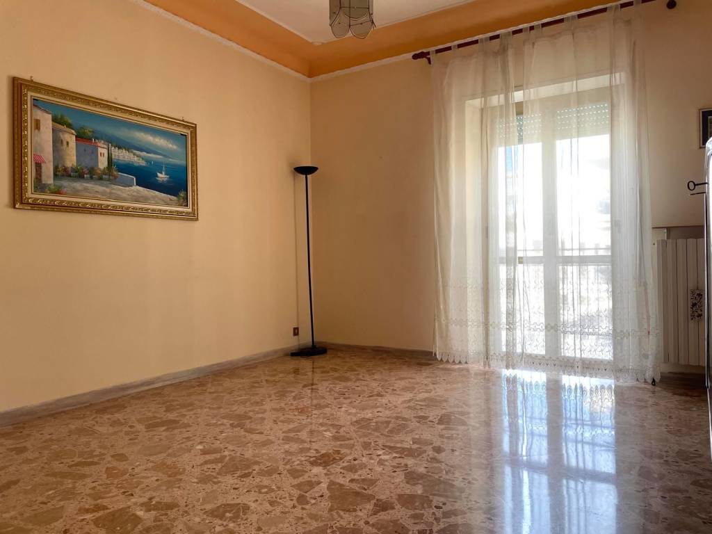 Appartamento a Taranto in Via Lombardia, 49 - Foto 5
