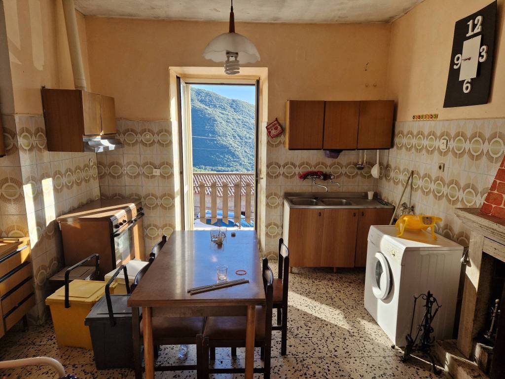 Appartamento a Pereto in Via della Montagna - Foto 5