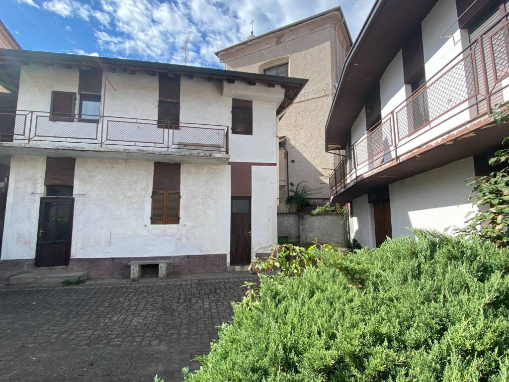 Villa a Castelletto sopra ticino in vicolo cantone - Foto 4