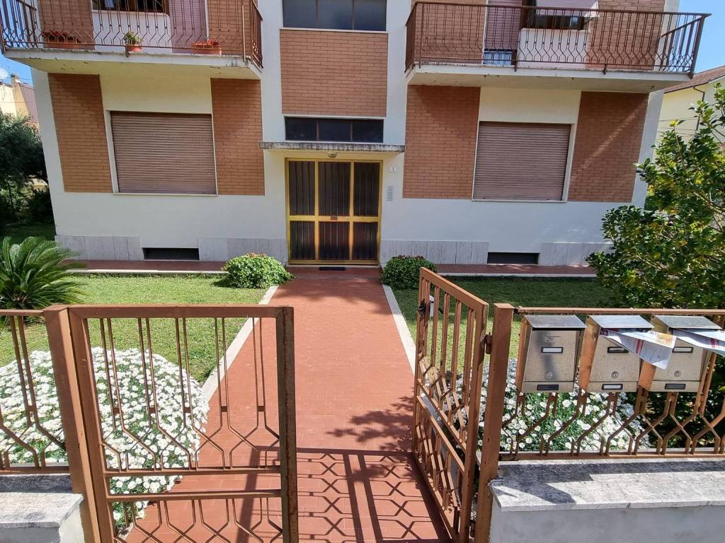 Appartamento a Jesi in Via Ugo La Malfa - Foto 4