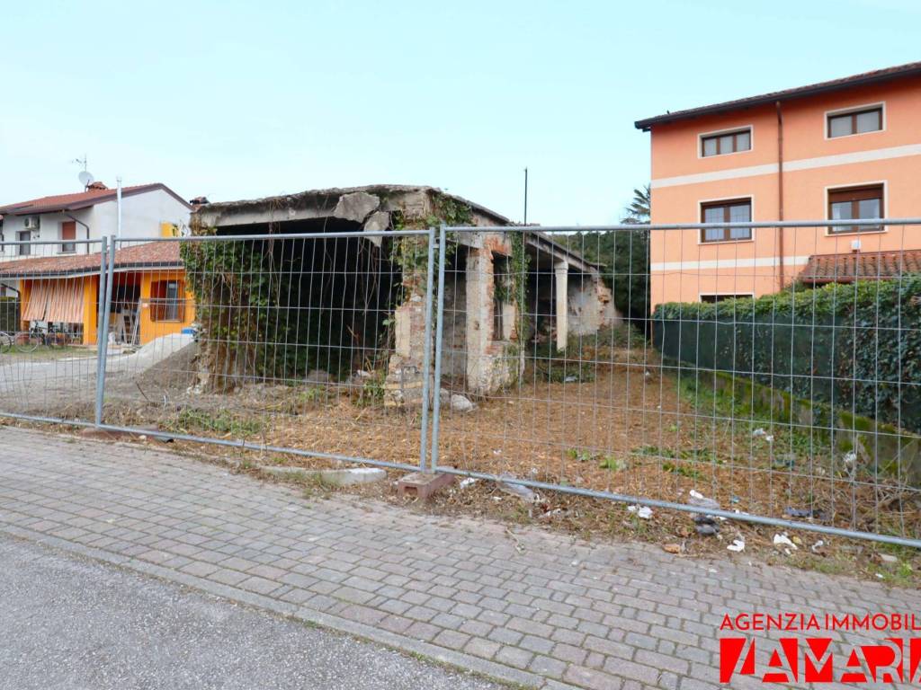 Rustico / casale a San vito al tagliamento in Viale Zuccherificio, 9 - Foto 3