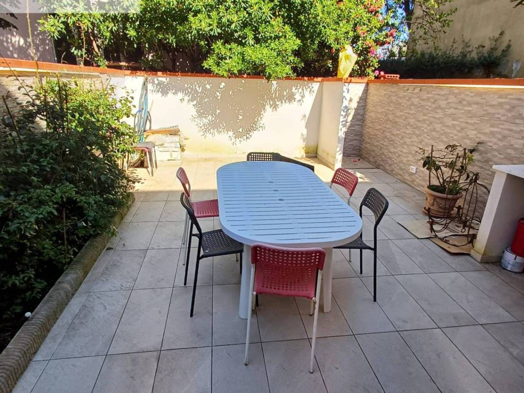 Casa indipendente a Viareggio in Via Rosmini, 5 - Foto 3
