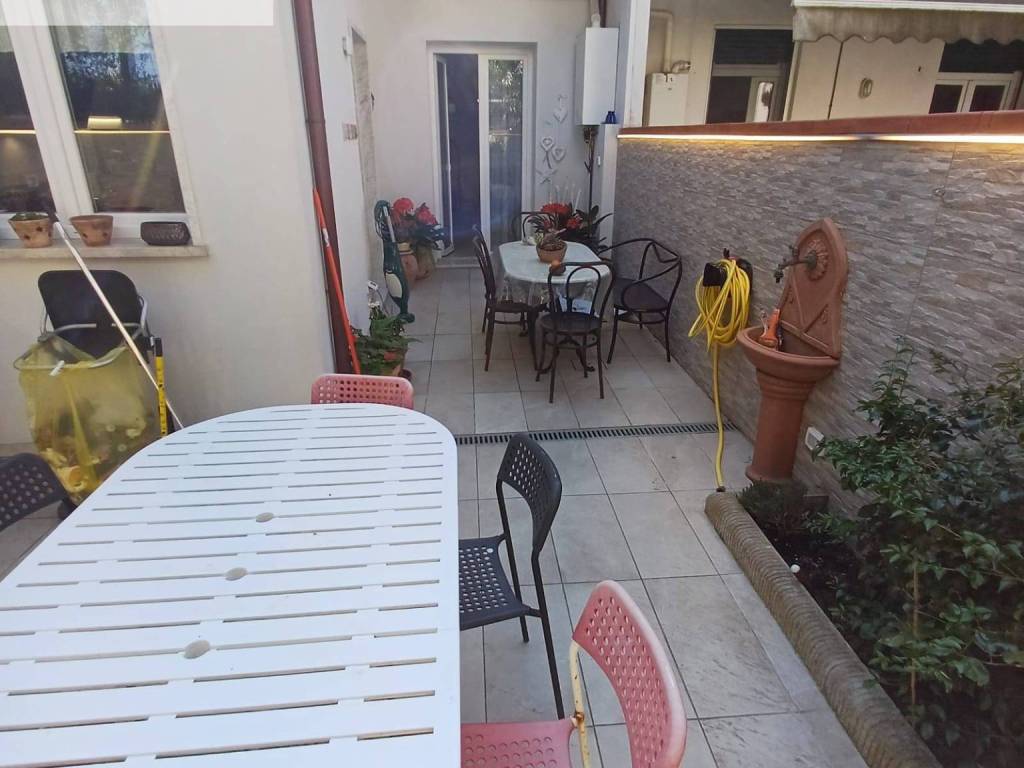 Casa indipendente a Viareggio in Via Rosmini, 5 - Foto 4