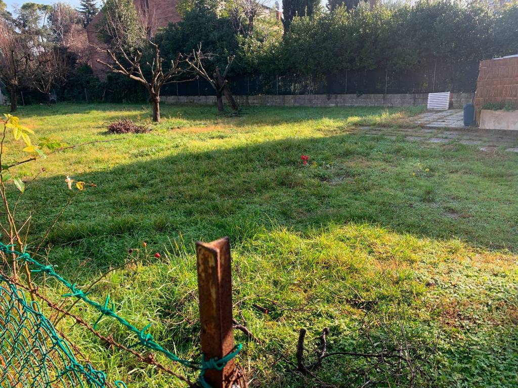 Terreno a Riccione in Via Carpegna - Foto 3
