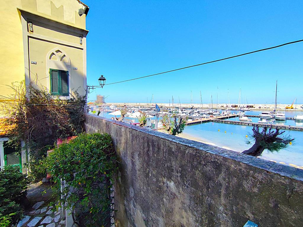 Appartamento a Marciana marina in Viale Margherita, 13 - Foto 3