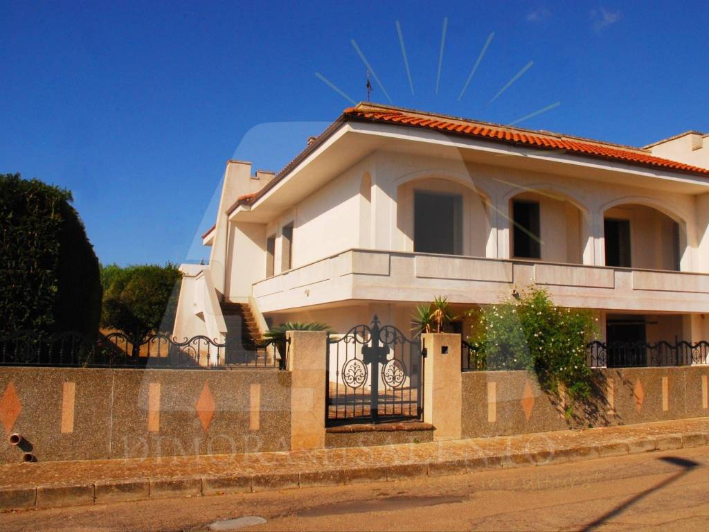 Casa indipendente a Castrignano del capo in Via Malta, 2 - Foto 2