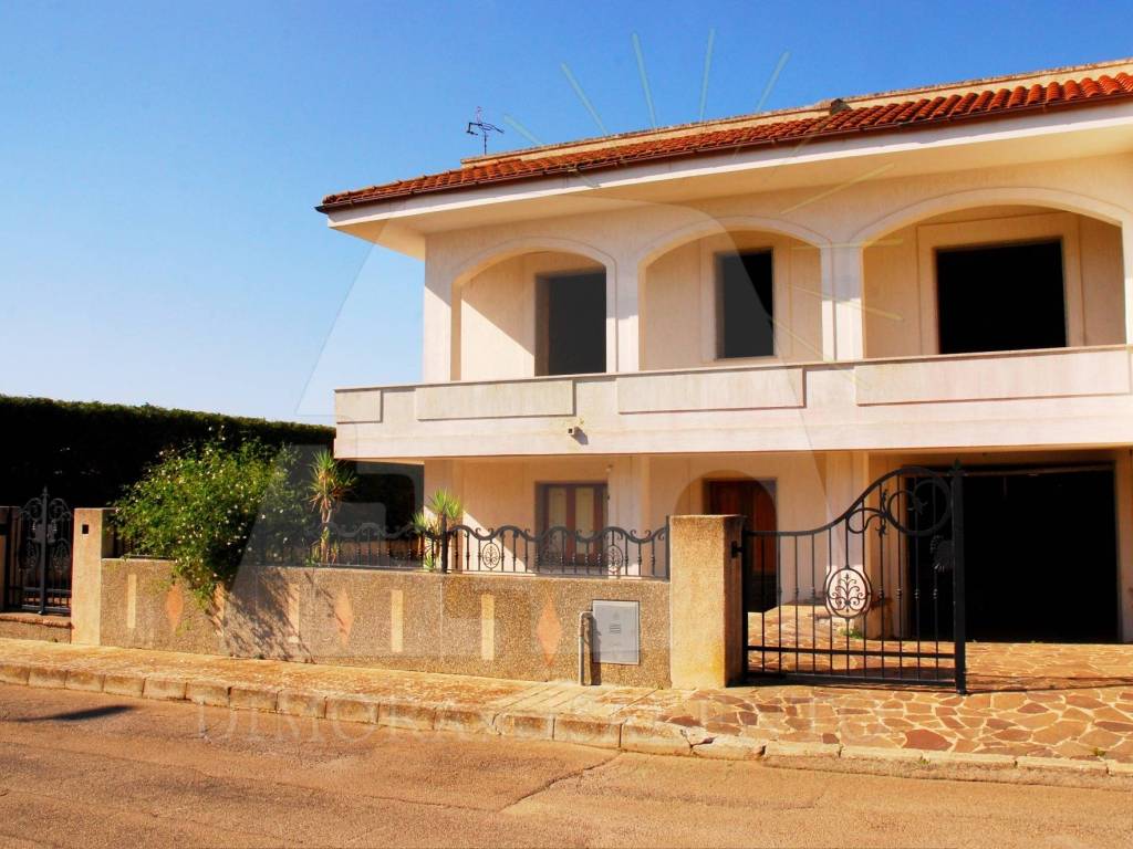 Casa indipendente a Castrignano del capo in Via Malta, 2 - Foto 4