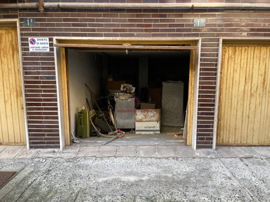 Box / garage a Varazze in Via Michelangelo Corosu, 1 - Foto 2