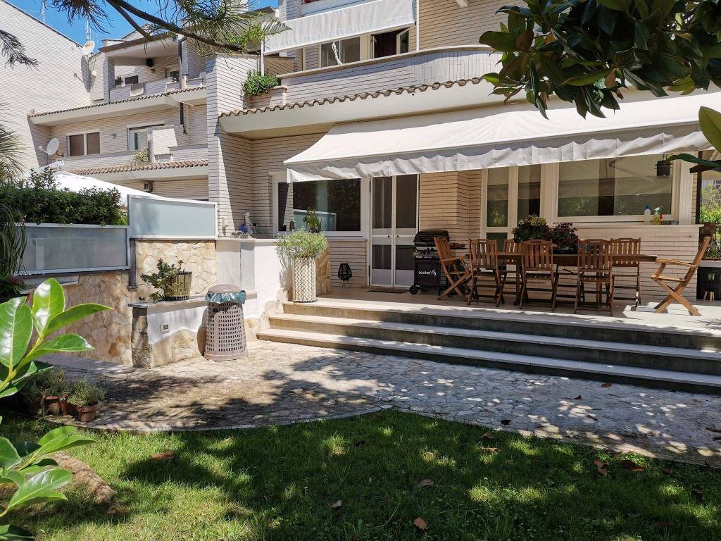 Villa a Terracina in Viale Europa - Foto 2