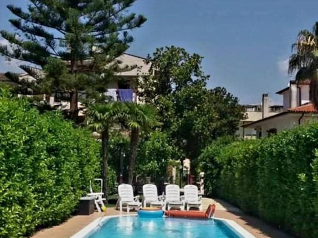 Villa a Terracina in Viale Europa - Foto 4